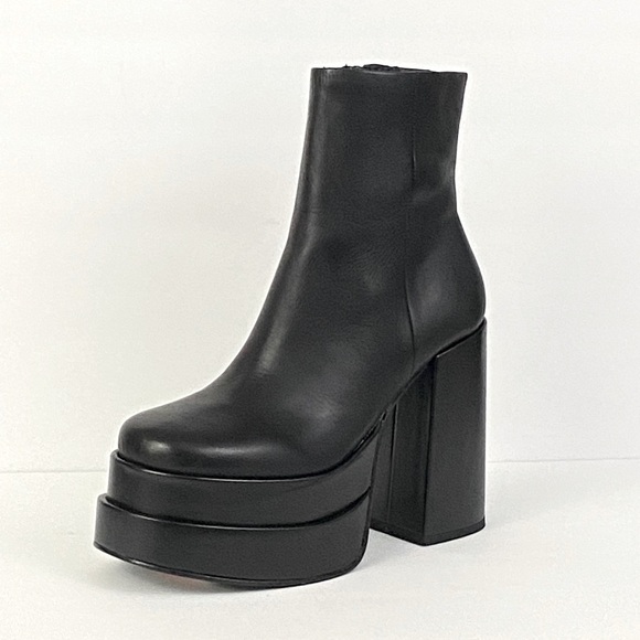 NEW STEVE MADDEN COBRA PLATFORM BLACK LEATHER BOOTS - Picture 5 of 9